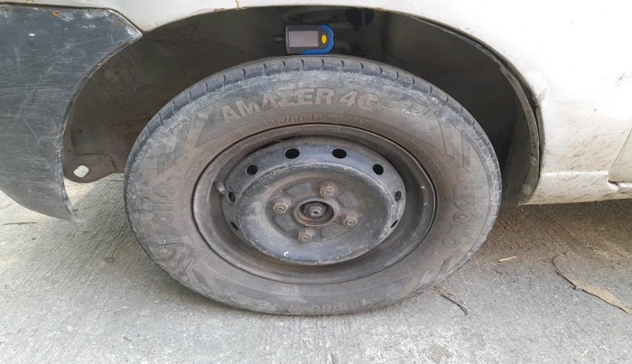 2010 Maruti Alto LX, Petrol, Manual, 1,46,384 km, tyre