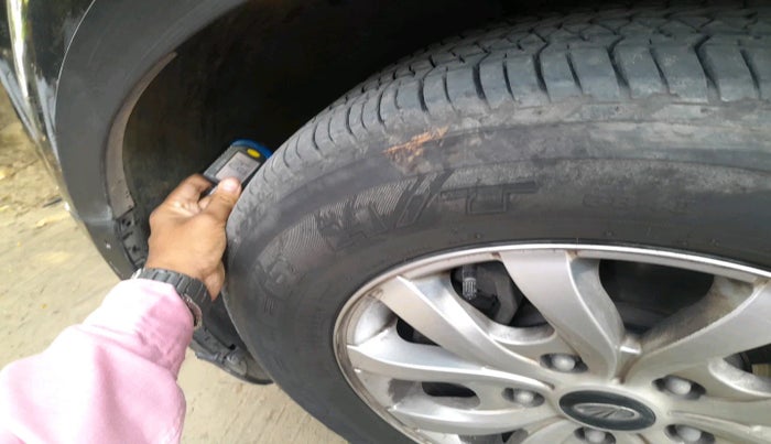 2020 Mahindra XUV500 W9, Diesel, Manual, 79,823 km, tyre