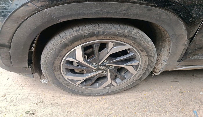 2021 Hyundai Creta SX (O) IVT 1.5 PETROL, Petrol, Automatic, 1,13,666 km, tyre