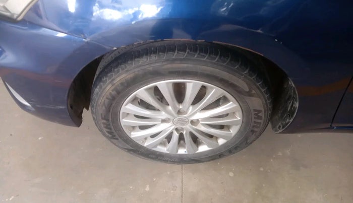 2019 Maruti Ciaz DELTA 1.5 SHVS MT PETROL, Petrol, Manual, 68,758 km, tyre
