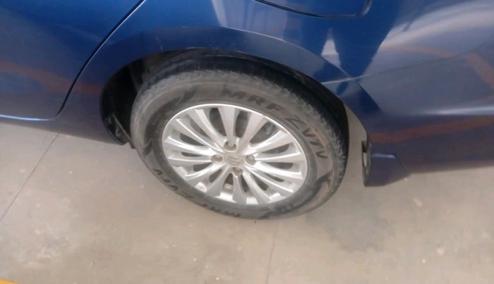 2019 Maruti Ciaz DELTA 1.5 SHVS MT PETROL, Petrol, Manual, 68,758 km, tyre