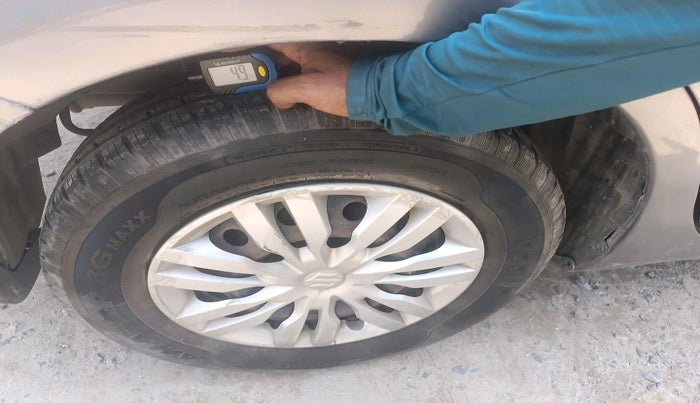 2014 Maruti Swift Dzire VXI, Petrol, Manual, 1,35,444 km, tyre