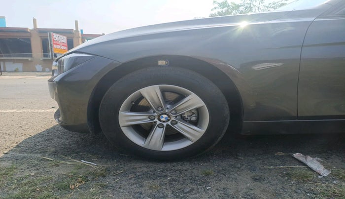 2012 BMW 3 Series 320d, Diesel, Automatic, 45,055 km, tyre