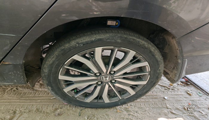 2019 Honda City 1.5L I-VTEC VX CVT, Petrol, Automatic, 42,723 km, tyre