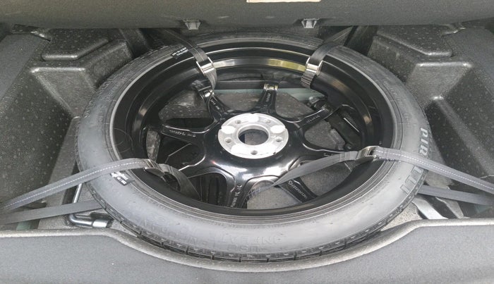 2020 Mercedes Benz E Class E 220 D, Diesel, Automatic, 47,224 km, tyre