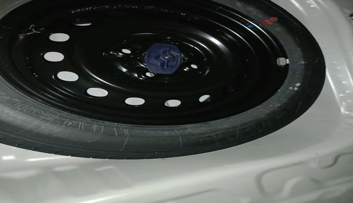 2025 Maruti New Wagon-R ZXI PLUS 1.2 AMT, Petrol, Automatic, 2,149 km, tyre