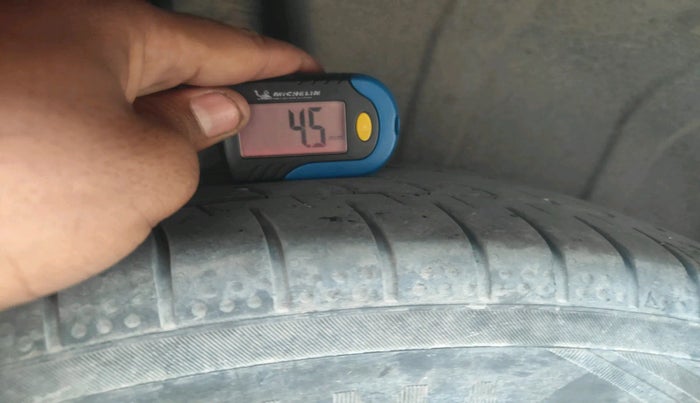 2020 Maruti XL6 ZETA MT, Petrol, Manual, 1,10,022 km, tyre