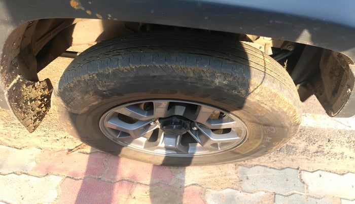 2024 Maruti JIMNY ALPHA ALL GRIP PRO MT, Petrol, Manual, 35,169 km, tyre