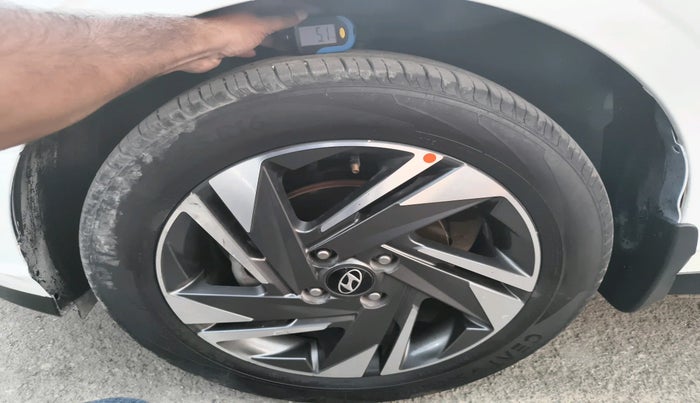 2022 Hyundai NEW I20 ASTA (O) 1.2 AT, Petrol, Automatic, 24,882 km, tyre