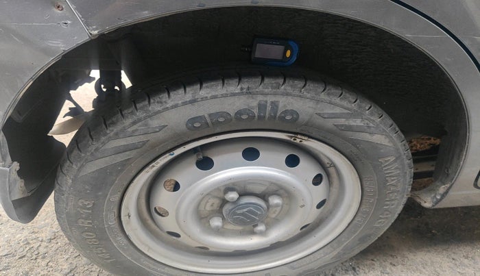 2012 Maruti Wagon R 1.0 LXI, Petrol, Manual, 72,129 km, tyre