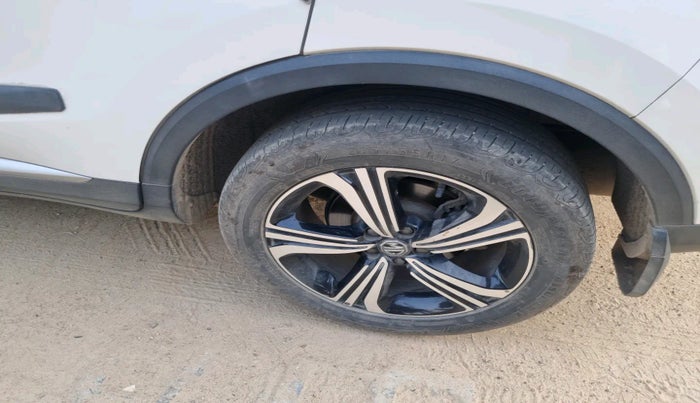 2022 MG ASTOR SAVVY 1.5 CVT, Petrol, Automatic, 37,442 km, tyre