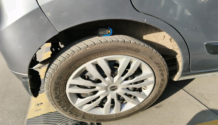 2016 Maruti Wagon R 1.0 VXI, Petrol, Manual, 32,979 km, tyre