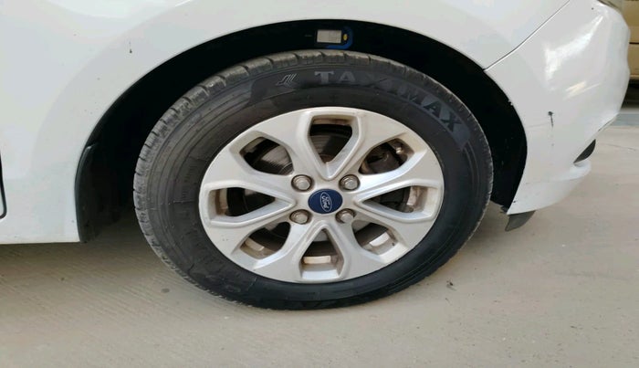 2018 Ford Figo Aspire TITANIUM 1.2 PETROL, Petrol, Manual, 68,484 km, tyre