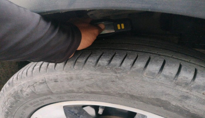 2018 Tata NEXON XZ PLUS PETROL, Petrol, Manual, 1,15,043 km, tyre