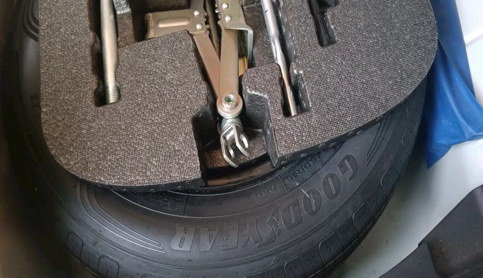 2024 Honda ELEVATE ZX CVT, Petrol, Automatic, 17,930 km, tyre