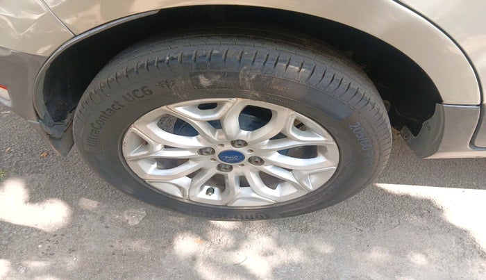 2015 Ford Ecosport TITANIUM 1.5L PETROL AT, Petrol, Automatic, 1,17,767 km, tyre