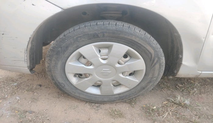 2010 Maruti Wagon R 1.0 LXI, Petrol, Manual, 1,43,275 km, tyre