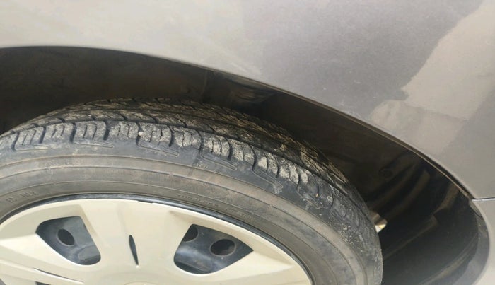 2015 Maruti Wagon R 1.0 VXI, Petrol, Manual, 76,039 km, tyre