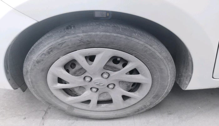 2019 Hyundai Grand i10 MAGNA 1.2 KAPPA VTVT, Petrol, Manual, 1,01,982 km, tyre