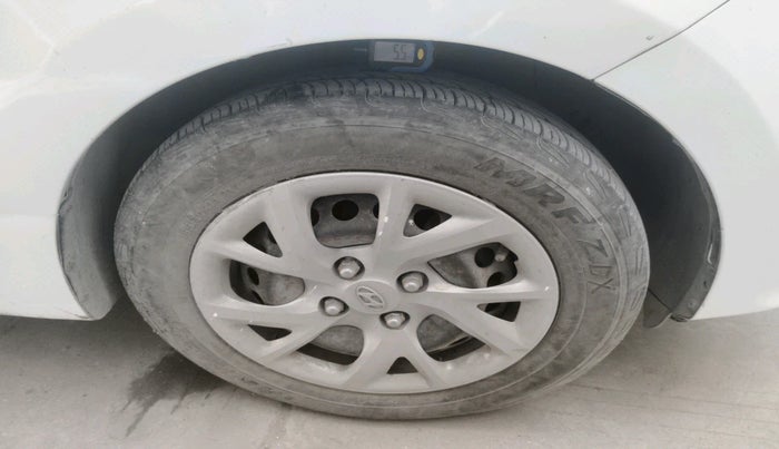 2019 Hyundai Grand i10 MAGNA 1.2 KAPPA VTVT, Petrol, Manual, 1,01,982 km, tyre