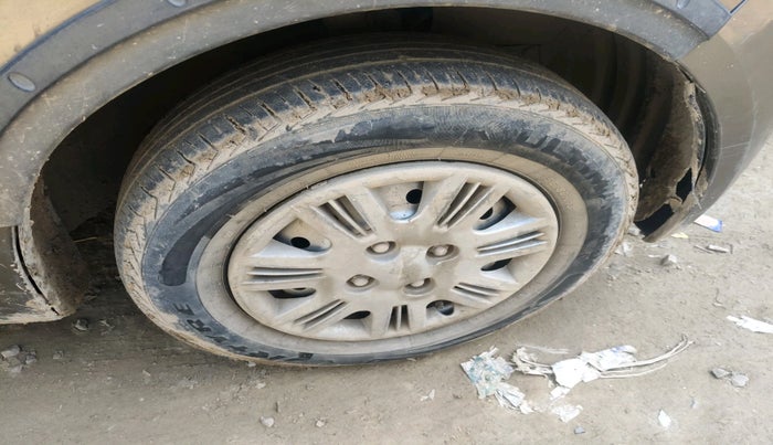 2020 Maruti New Wagon-R LXI CNG (O) 1.0, Petrol, Manual, 1,07,827 km, tyre