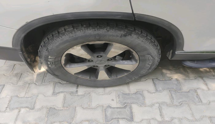 2019 Mahindra ALTURAS G4 4WD AT, Diesel, Automatic, 1,50,066 km, tyre