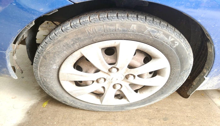 2012 Hyundai Eon MAGNA +, Petrol, Manual, 1,06,318 km, tyre