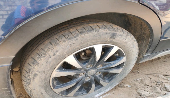 2022 Maruti S Cross ZETA 1.5, Petrol, Manual, 68,324 km, tyre