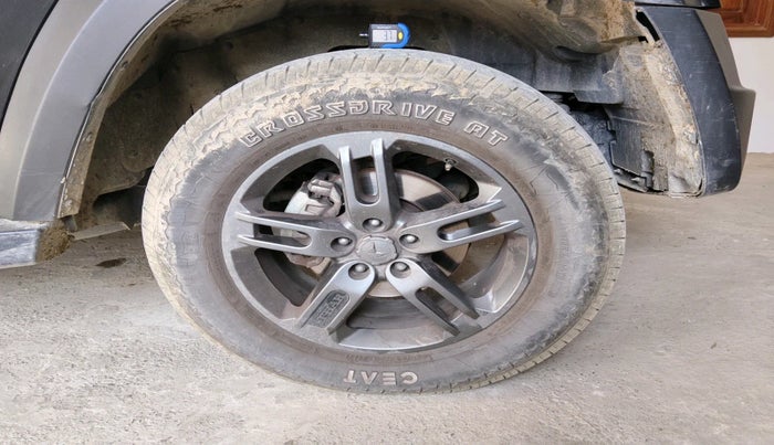 2023 Mahindra Thar LX D 4*4 MT HT, Diesel, Manual, 40,834 km, tyre