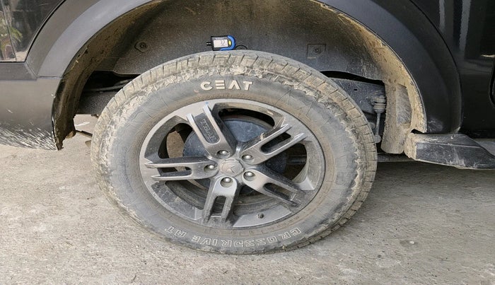 2023 Mahindra Thar LX D 4*4 MT HT, Diesel, Manual, 40,834 km, tyre