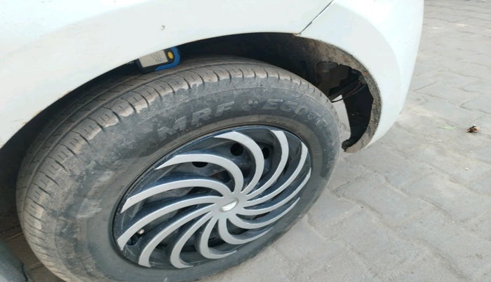 2018 Maruti Dzire VXI, Petrol, Manual, 1,16,936 km, tyre