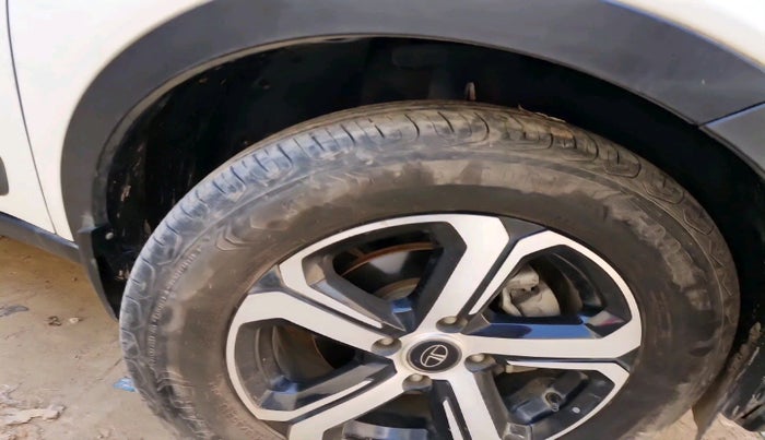 2023 Tata NEXON XZA PLUS PETROL, Petrol, Automatic, 25,211 km, tyre