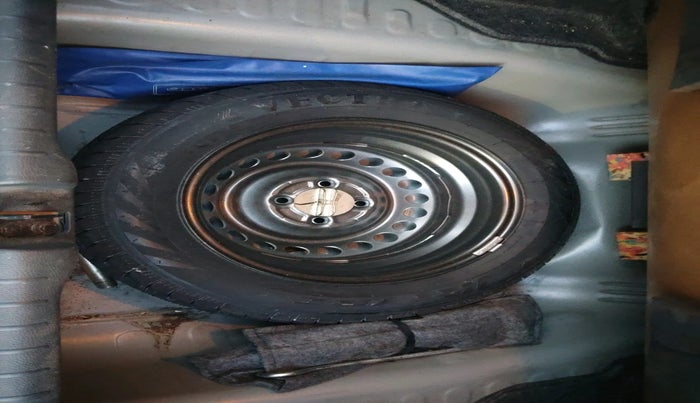 2020 Honda Amaze 1.2L I-VTEC E, Petrol, Manual, 22,534 km, tyre