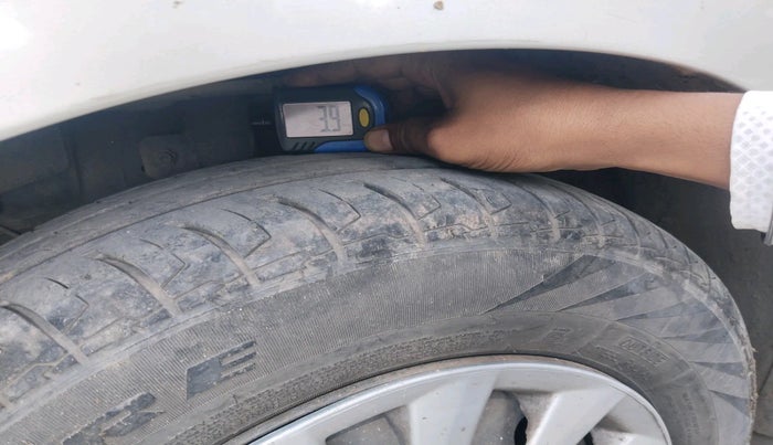 2018 Maruti Dzire VXI, Petrol, Manual, 81,671 km, tyre