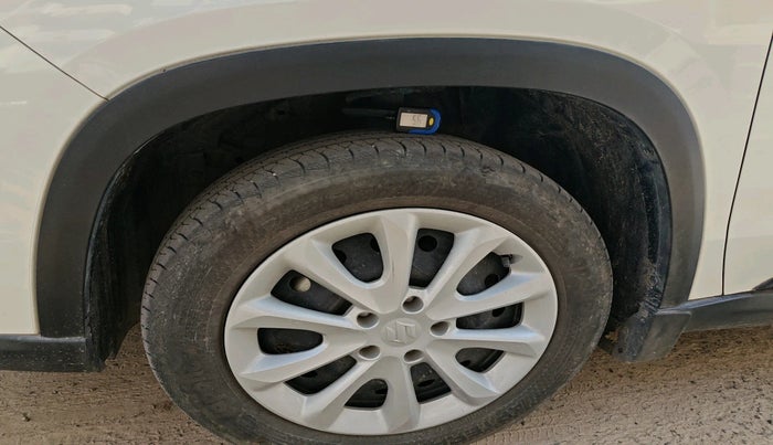 2023 Maruti Grand Vitara DELTA SMART HYBRID, Petrol, Manual, 32,416 km, tyre