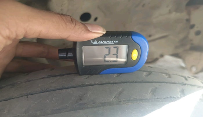 2014 Maruti Wagon R 1.0 LXI CNG, Petrol, Manual, 1,12,482 km, tyre