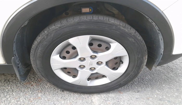 2019 Mahindra XUV300 W6 1.2 PETROL, Petrol, Manual, 55,310 km, tyre