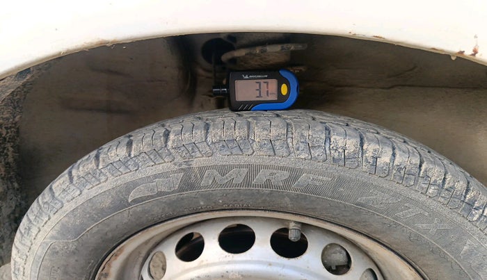 2015 Maruti Alto 800 STD, Petrol, Manual, 41,626 km, tyre