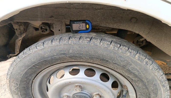 2015 Maruti Alto 800 STD, Petrol, Manual, 41,626 km, tyre