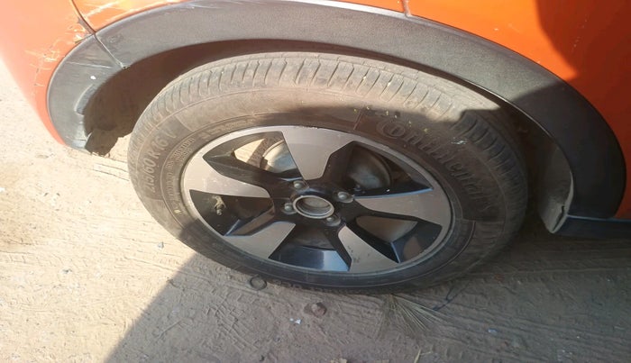 2018 Tata NEXON XZA PLUS PETROL, Petrol, Automatic, 1,16,137 km, tyre