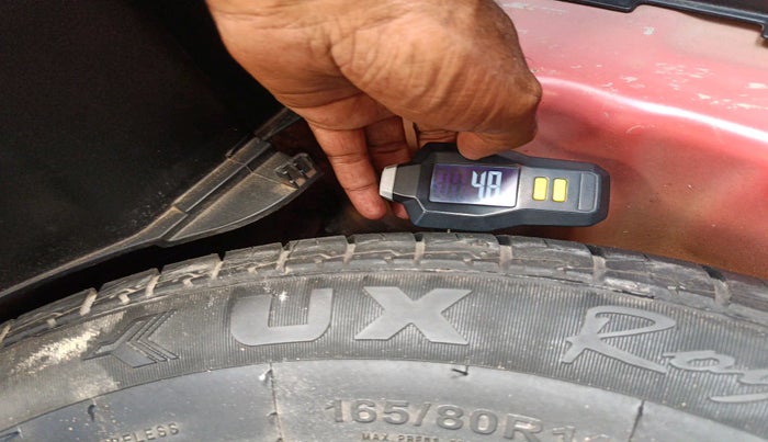 2023 Maruti Swift VXI, Petrol, Manual, 57,037 km, tyre