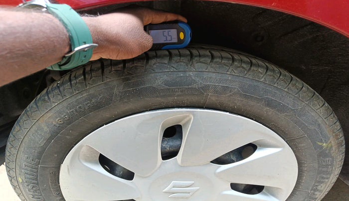 2017 Maruti Celerio VXI CNG, Petrol, Manual, 53,207 km, tyre