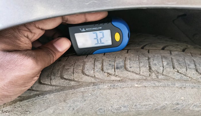 2013 Hyundai i20 MAGNA (O) 1.4 CRDI, Diesel, Manual, 81,471 km, tyre