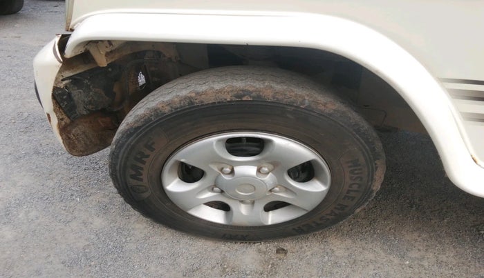 2020 Mahindra Bolero B6 (O), Diesel, Manual, 1,44,023 km, tyre