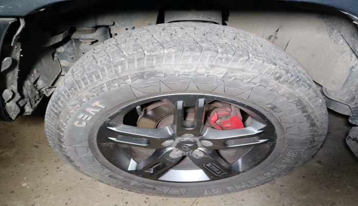 2023 Mahindra Thar LX D HT 2WD MT, Diesel, Manual, 40,021 km, tyre