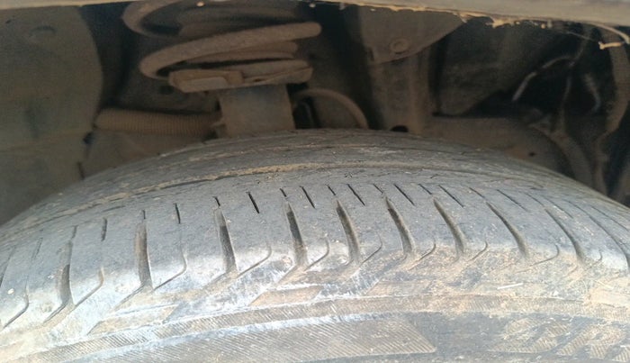 2011 BMW X1 sDrive20d, Diesel, Automatic, 8,11,101 km, tyre