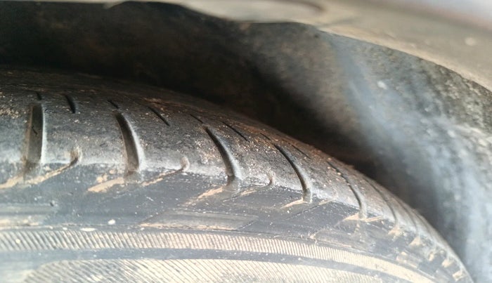 2011 BMW X1 sDrive20d, Diesel, Automatic, 8,11,101 km, tyre