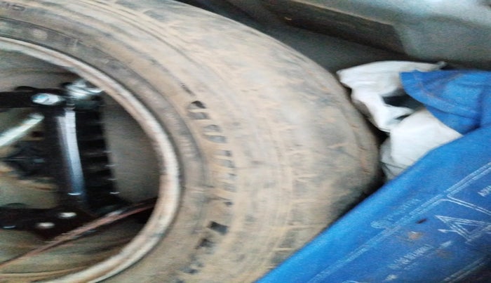 2022 Tata NEXON XE PETROL, Petrol, Manual, 94,275 km, tyre