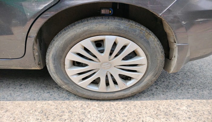 2013 Maruti Ertiga VXI, Petrol, Manual, 96,369 km, tyre