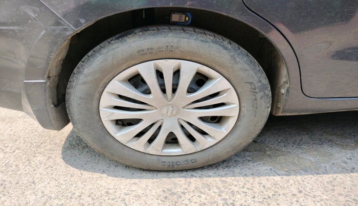 2013 Maruti Ertiga VXI, Petrol, Manual, 96,369 km, tyre